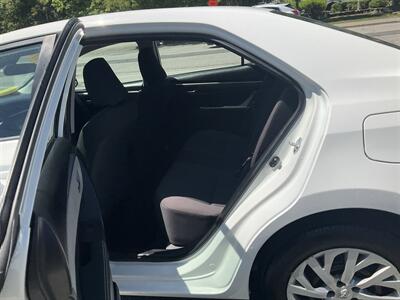2018 Toyota Corolla LE   - Photo 8 - Acton, MA 01720