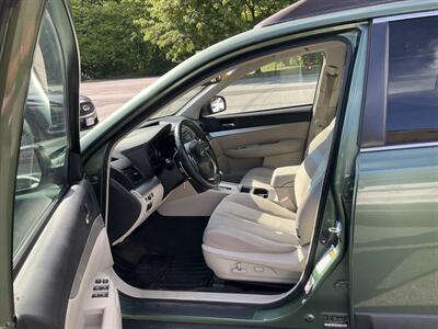 2013 Subaru Outback 2.5i Premium   - Photo 14 - Acton, MA 01720
