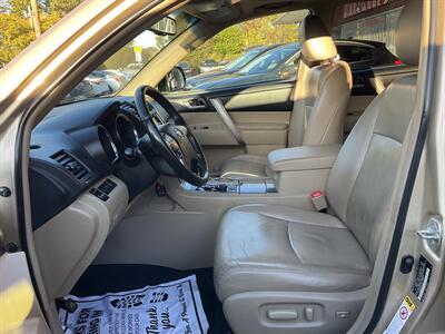 2013 Toyota Highlander SE   - Photo 24 - Acton, MA 01720
