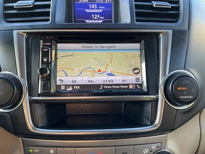 2013 Toyota Highlander SE   - Photo 17 - Acton, MA 01720