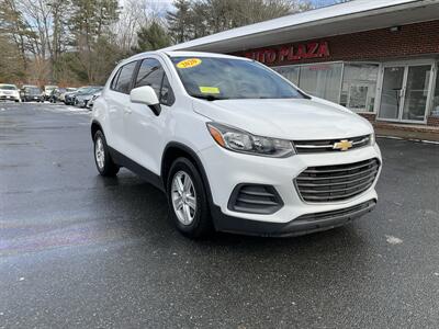 2020 Chevrolet Trax LS   - Photo 3 - Acton, MA 01720