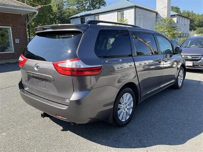 2017 Toyota Sienna LE 7-Passenger - Photo 5 - Acton, MA 01720