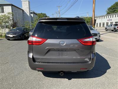 2017 Toyota Sienna LE 7-Passenger - Photo 6 - Acton, MA 01720