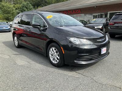 2020 Chrysler Voyager LXi - Photo 3 - Acton, MA 01720