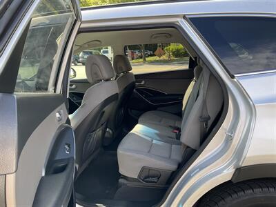 2017 Hyundai SANTA FE SE   - Photo 13 - Acton, MA 01720