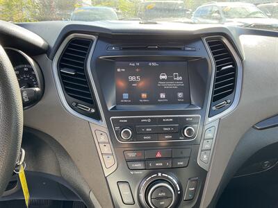 2017 Hyundai SANTA FE SE   - Photo 21 - Acton, MA 01720