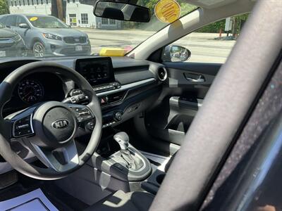 2019 Kia Forte LXS   - Photo 17 - Acton, MA 01720