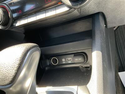 2019 Kia Forte LXS   - Photo 21 - Acton, MA 01720