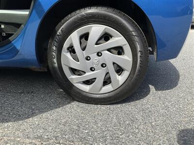 2015 Toyota Prius c Two   - Photo 13 - Acton, MA 01720
