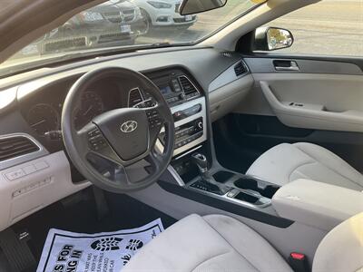2015 Hyundai SONATA SE   - Photo 18 - Acton, MA 01720