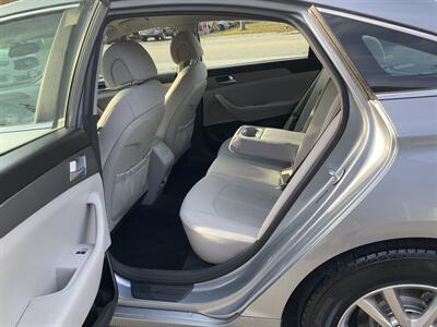 2015 Hyundai SONATA SE   - Photo 13 - Acton, MA 01720