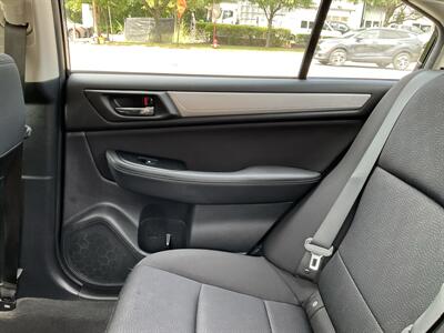 2015 Subaru Legacy 2.5i Premium - Photo 15 - Acton, MA 01720