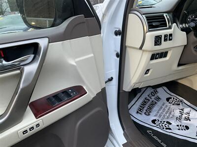 2013 Lexus GX 460   - Photo 22 - Acton, MA 01720