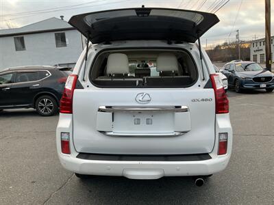 2013 Lexus GX 460   - Photo 10 - Acton, MA 01720