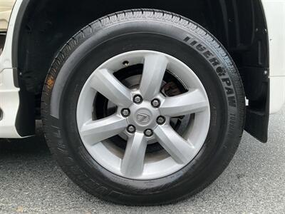 2013 Lexus GX 460   - Photo 11 - Acton, MA 01720