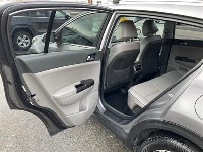 2017 Kia Sportage EX - Photo 12 - Acton, MA 01720
