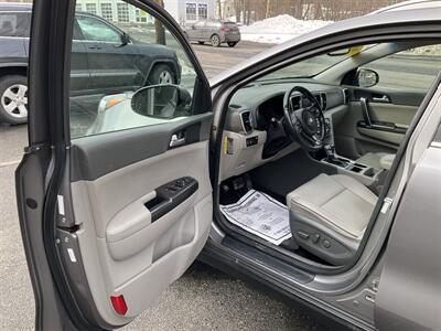 2017 Kia Sportage EX - Photo 18 - Acton, MA 01720