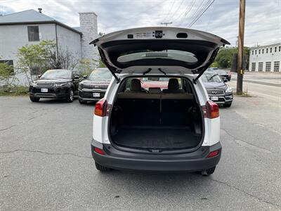 2015 Toyota RAV4 Limited - Photo 12 - Acton, MA 01720