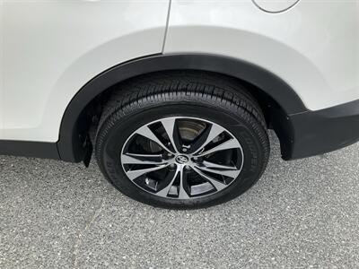 2015 Toyota RAV4 Limited - Photo 10 - Acton, MA 01720