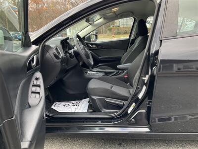 2015 Mazda Mazda3 i Sport   - Photo 15 - Acton, MA 01720