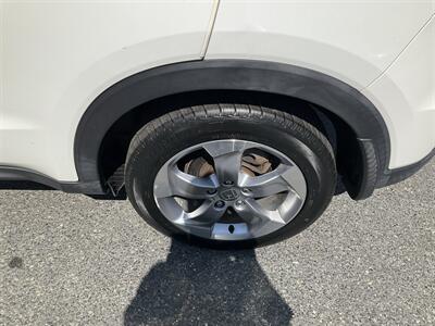 2016 Honda HR-V EX-L w/Navi - Photo 10 - Acton, MA 01720