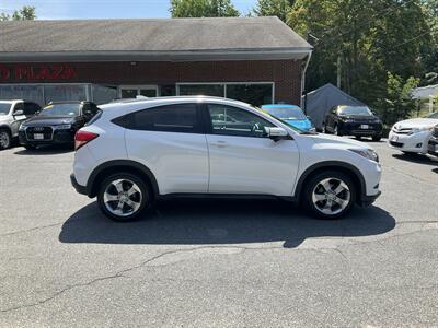 2016 Honda HR-V EX-L w/Navi - Photo 4 - Acton, MA 01720
