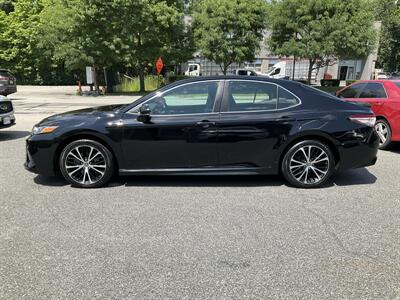 2020 Toyota Camry SE - Photo 8 - Acton, MA 01720