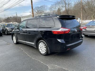 2015 Toyota Sienna XLE Premium 7-Passenger - Photo 7 - Acton, MA 01720