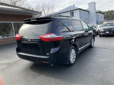2015 Toyota Sienna XLE Premium 7-Passenger - Photo 5 - Acton, MA 01720
