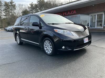 2015 Toyota Sienna XLE Premium 7-Passenger - Photo 3 - Acton, MA 01720