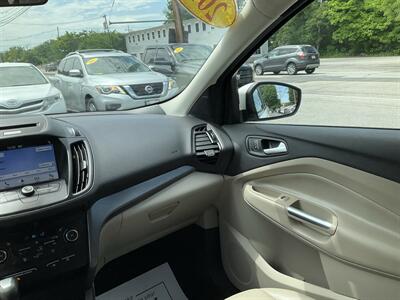 2017 Ford Escape SE - Photo 16 - Acton, MA 01720
