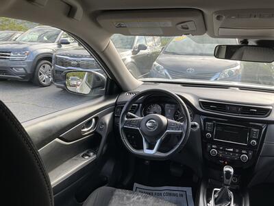 2019 Nissan Rogue SV   - Photo 17 - Acton, MA 01720