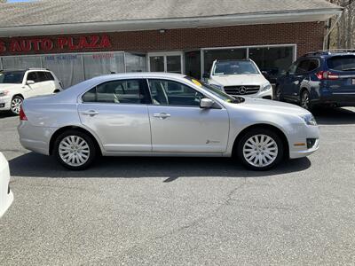 2012 Ford Fusion Hybrid   - Photo 4 - Acton, MA 01720