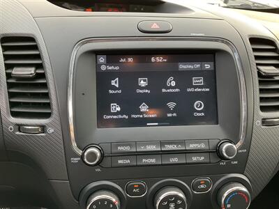 2017 Kia Forte S   - Photo 18 - Acton, MA 01720