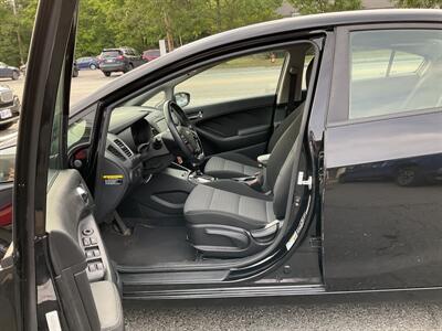 2017 Kia Forte S   - Photo 15 - Acton, MA 01720