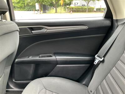 2018 Ford Fusion SE - Photo 16 - Acton, MA 01720