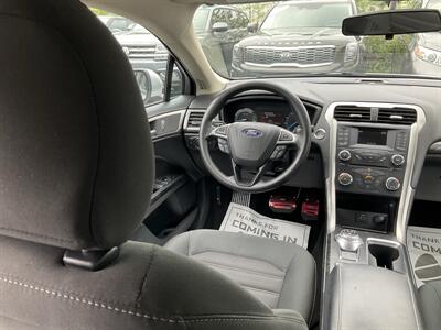 2018 Ford Fusion SE - Photo 18 - Acton, MA 01720