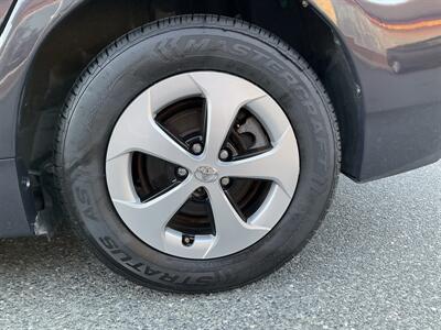 2012 Toyota Prius Three   - Photo 9 - Acton, MA 01720