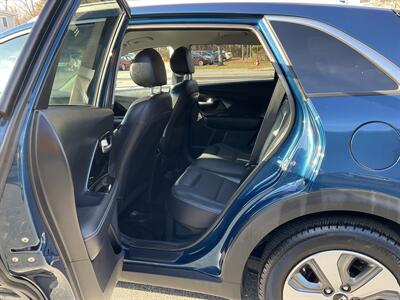 2019 Kia Niro EX - Photo 14 - Acton, MA 01720