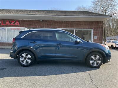 2019 Kia Niro EX - Photo 4 - Acton, MA 01720