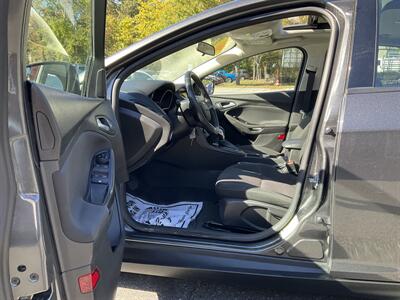 2017 Ford Focus SEL   - Photo 13 - Acton, MA 01720