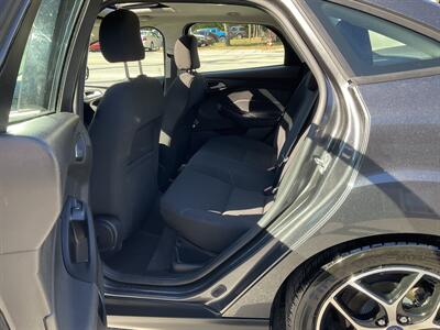 2017 Ford Focus SEL   - Photo 12 - Acton, MA 01720