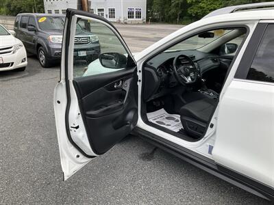 2018 Nissan Rogue SV   - Photo 20 - Acton, MA 01720