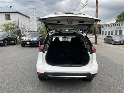 2018 Nissan Rogue SV   - Photo 12 - Acton, MA 01720