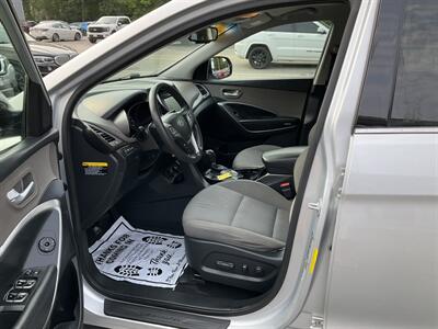 2017 Hyundai SANTA FE Limited Ultimate   - Photo 17 - Acton, MA 01720