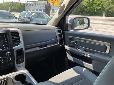 2019 RAM 1500 Classic Big Horn - Photo 17 - Acton, MA 01720