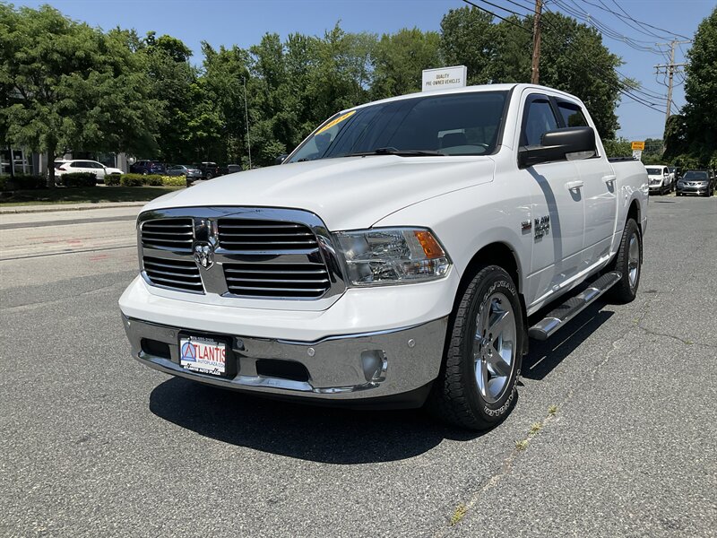 Bright White Clear Coat 2019 RAM 1500 Pickup Truck Four-Wheel Drive Automatic