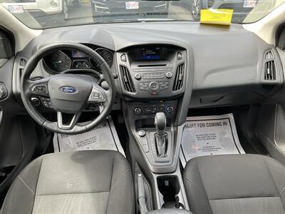 2017 Ford Focus SE   - Photo 17 - Acton, MA 01720