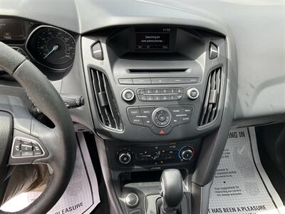 2017 Ford Focus SE   - Photo 30 - Acton, MA 01720