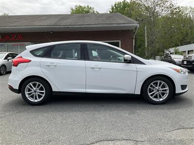 2017 Ford Focus SE   - Photo 4 - Acton, MA 01720